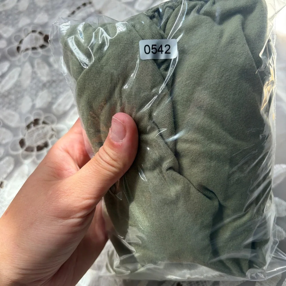 RARE Y2K Abercrombie & Fitch Olive Green Smocked Babydoll Puff Sleeve Top Medium
